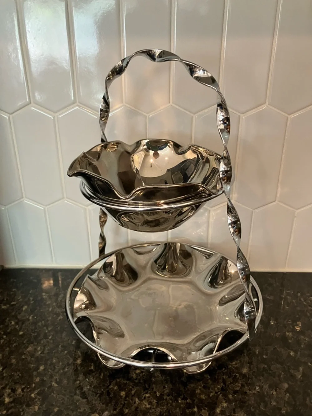 Elegant 2 Tier Serving Set Vintage Dorothy Thorpe Style - Picture 1 of 5
